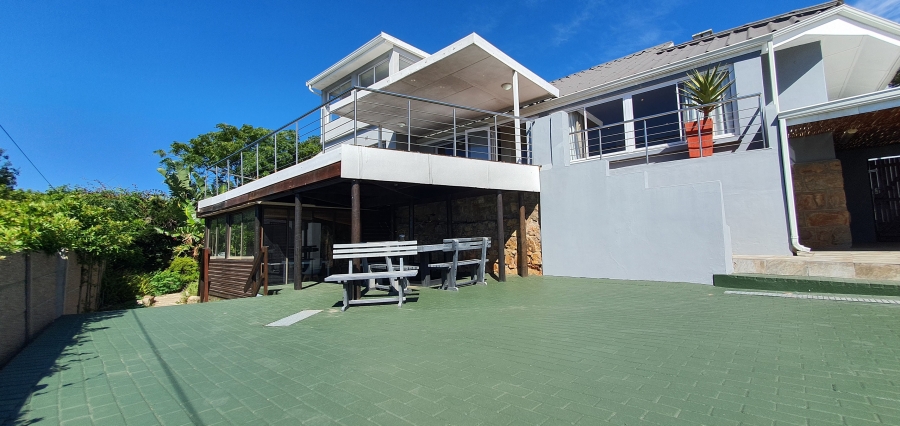 4 Bedroom Property for Sale in Mossel Bay Central Western Cape